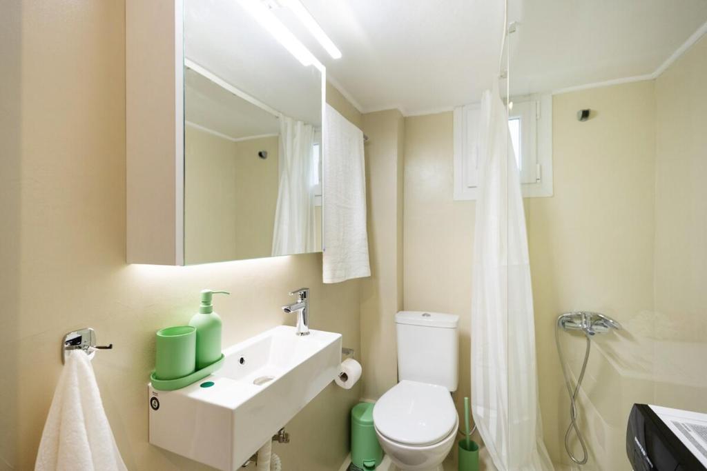 Urban Bliss - Bright, Calm & Spacious 8