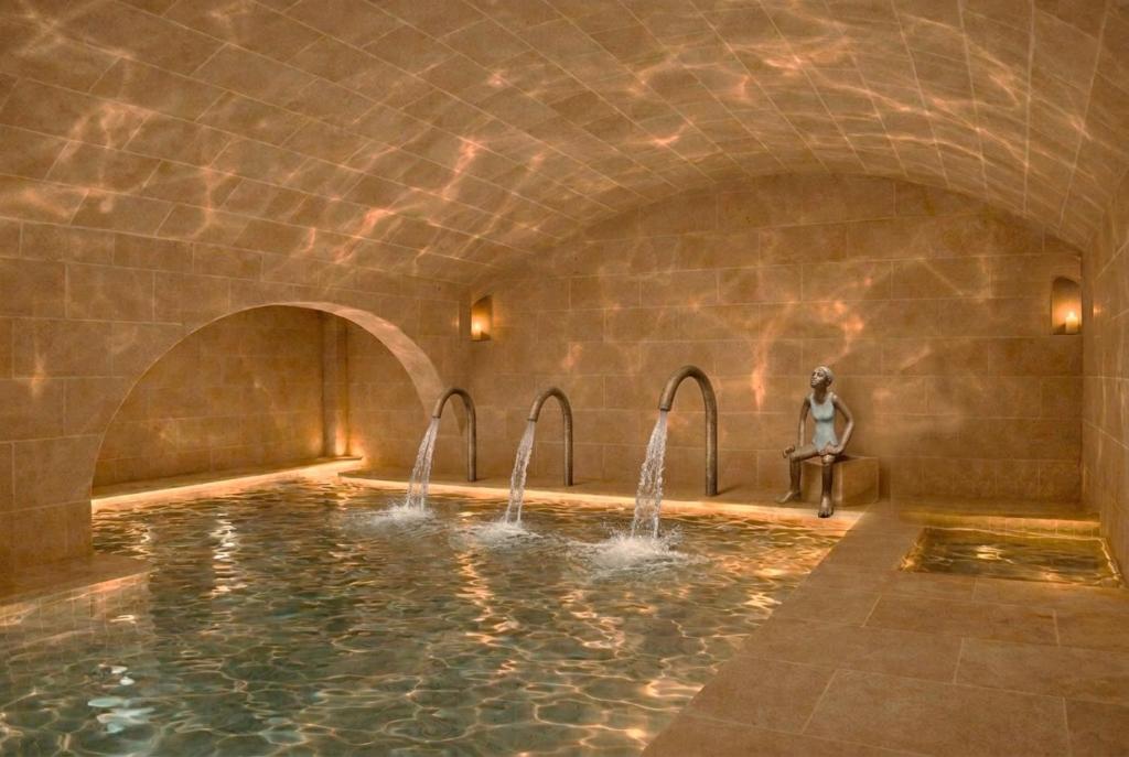 LLONGA'S Collection - Suites & Spa