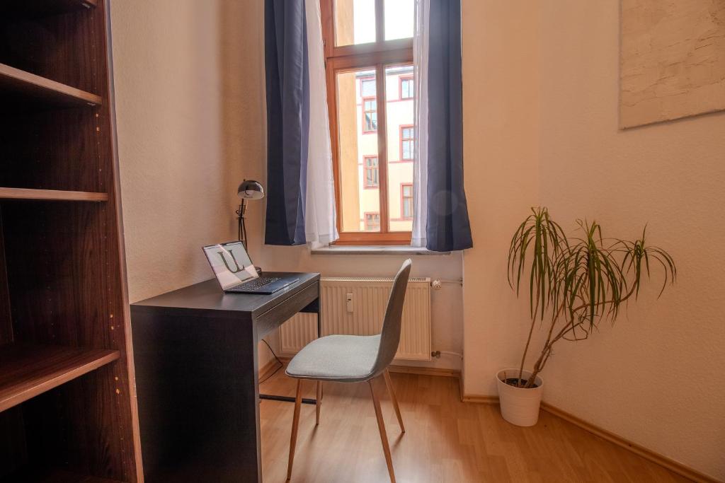 Großzügiges Altbau-Apartment - 2 Schlafzimmer - Hasselbachplatz 6