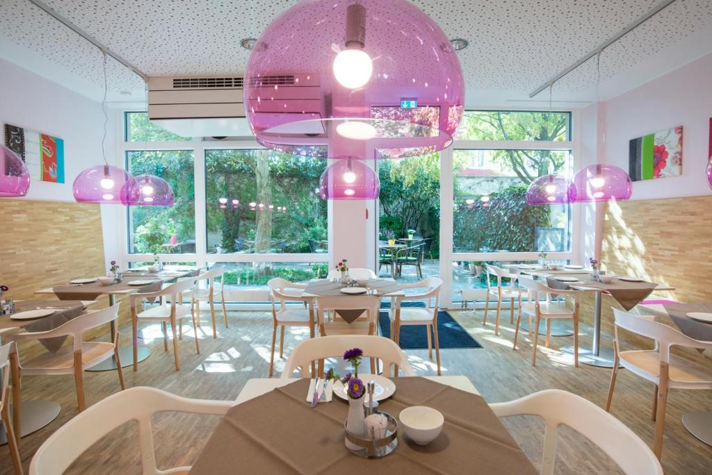 fab Hotel Image