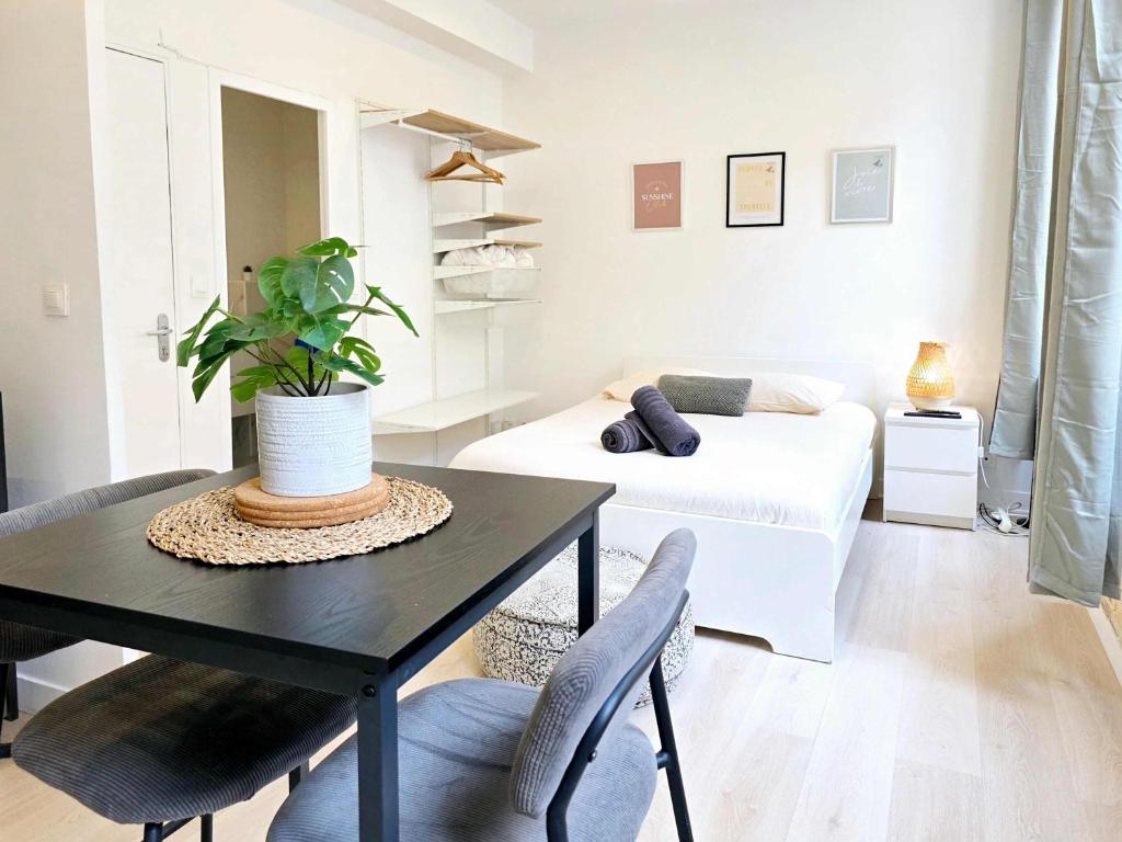 Scarlo Studio in Marseile city center Vieux-Port and Opera area 2