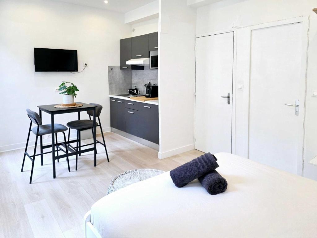 Scarlo Studio in Marseile city center Vieux-Port and Opera area 4