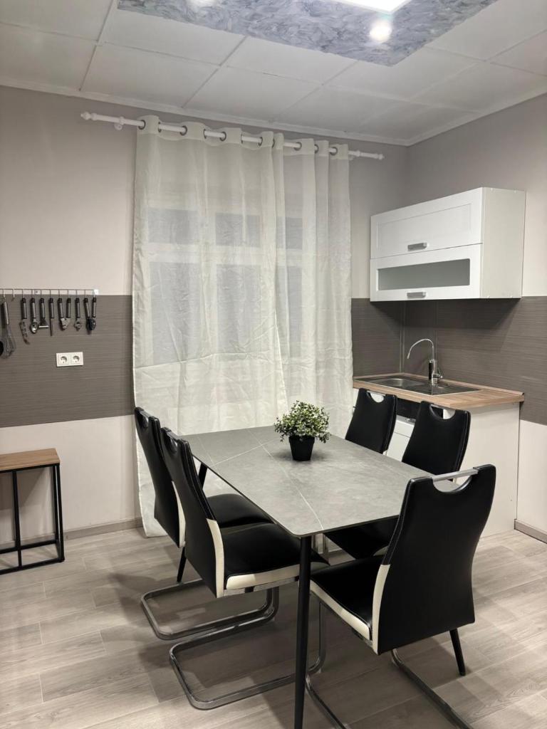 COMFY Ferienwohnung nähe Uni & Zentrum - Modern 8