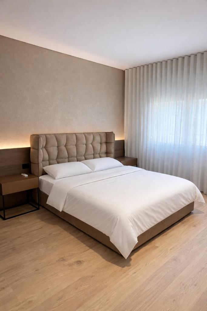 Skanderbeg Square Center Apartments 6