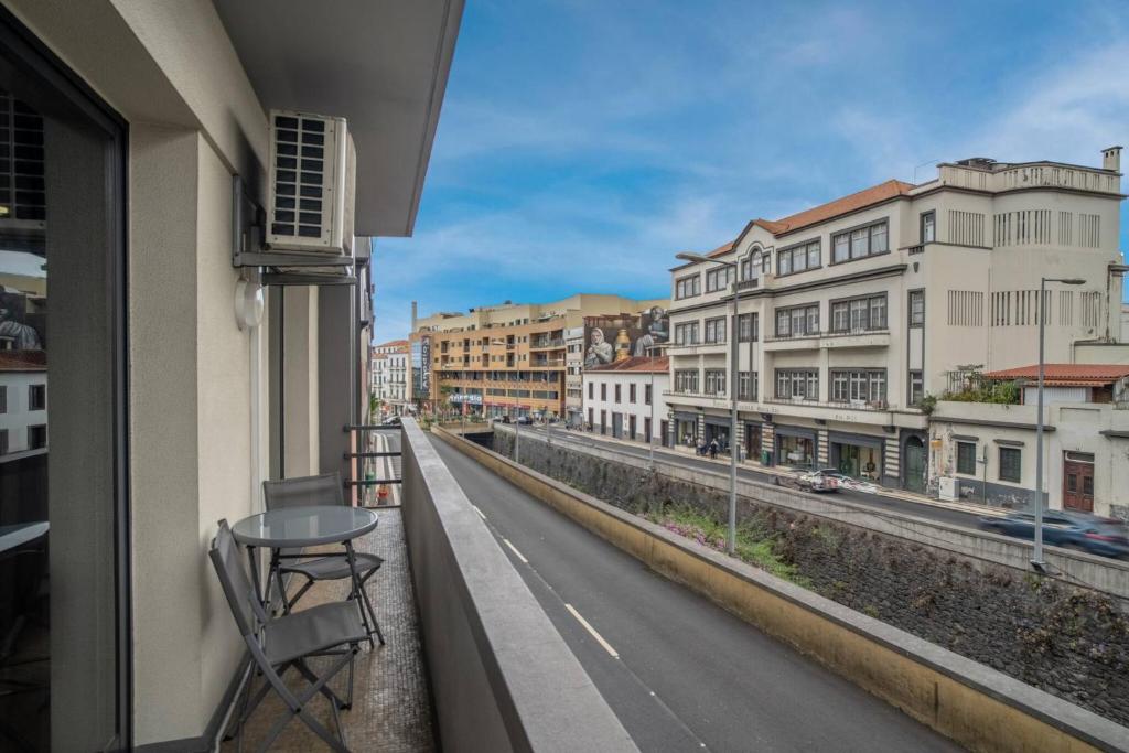 Vista Vieira Apartments 6