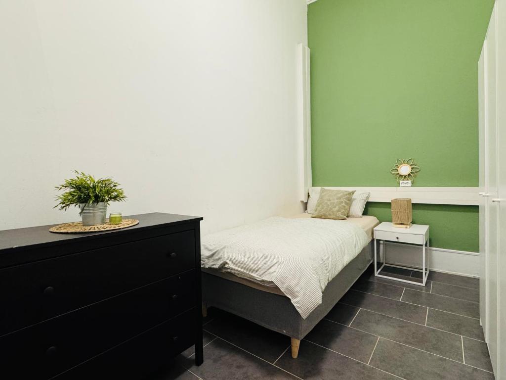 LUVA Homes Karlsruhe Center, Free Private Parking 8