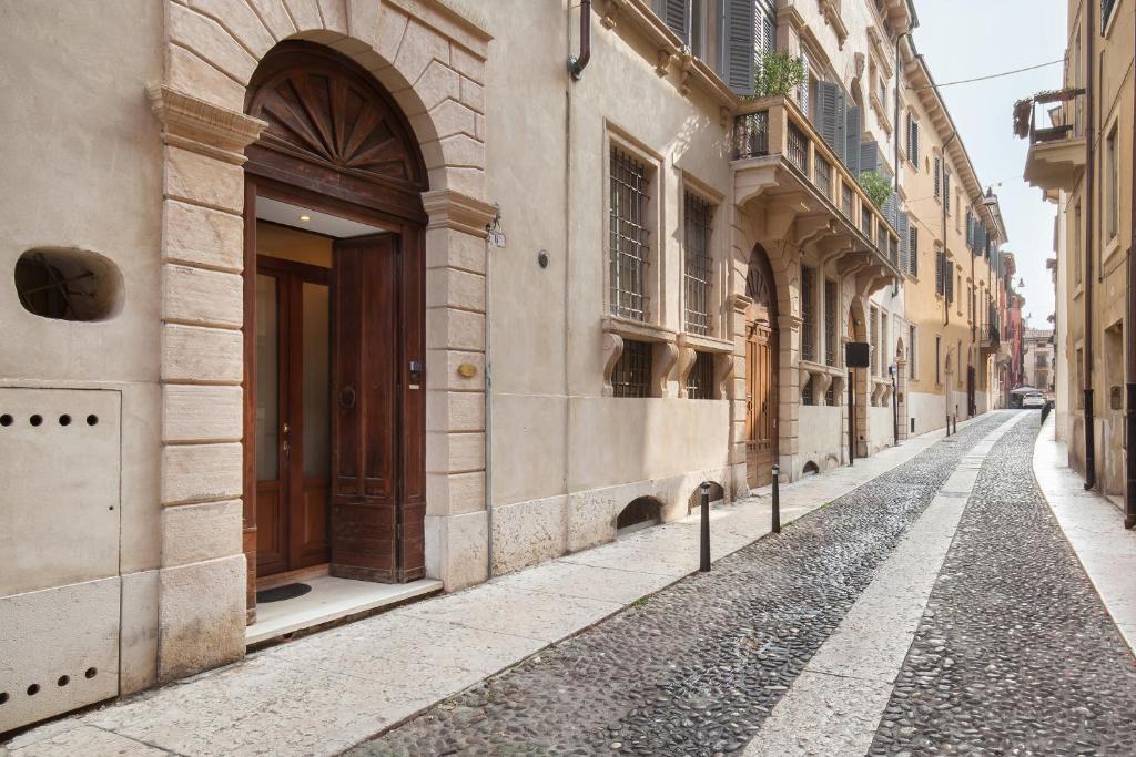Verincanto Suite In old Verona Downtown 7