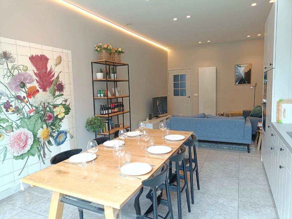 Blossom & Bloom - 3BR House with Garden near Centre 4
