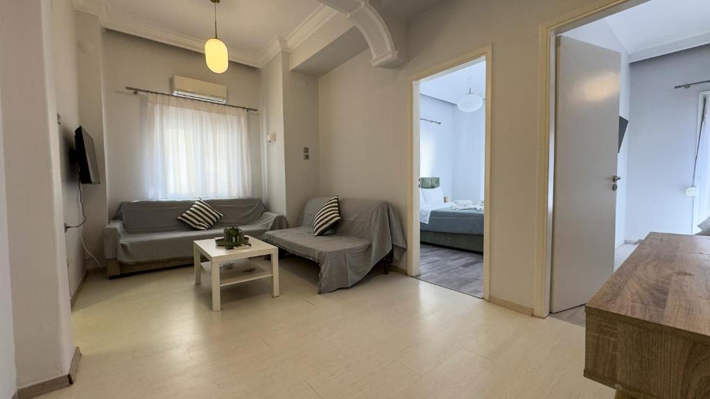Aristotelous Almond House 5