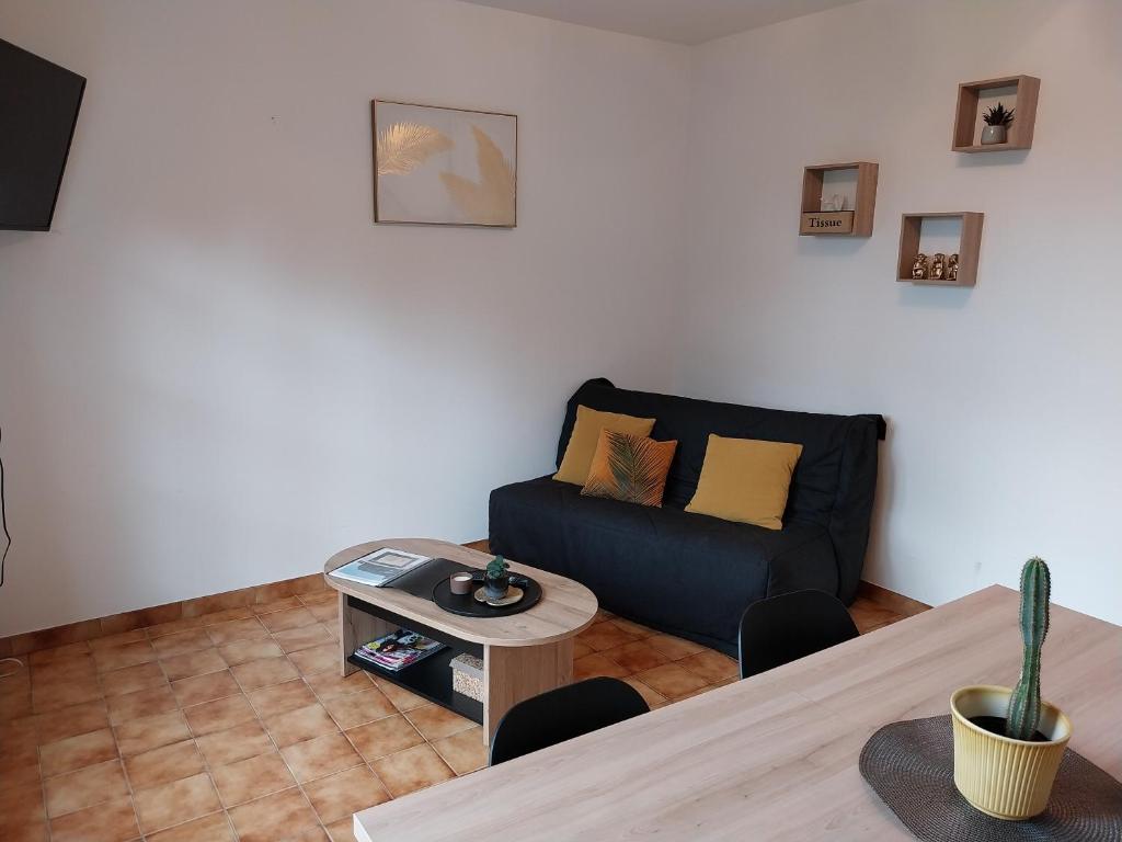 Maison chaleureuse avec terrasse et vue baie 1