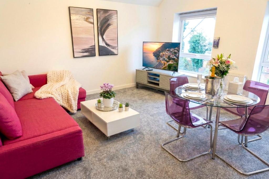 Paradigm House, Delightful 2-Bedroom Flat 4, Oxford 1