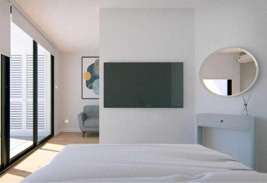 Holiday studio apartment near the beach and city centre 6