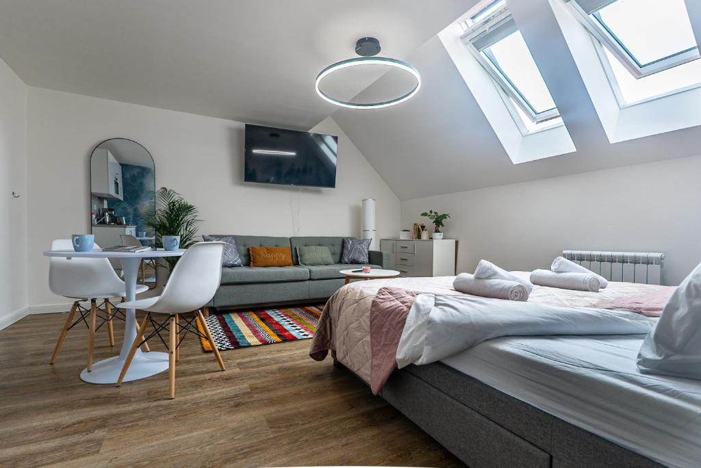 Cozy Forest Studio - Calm - Central - Stylish 2