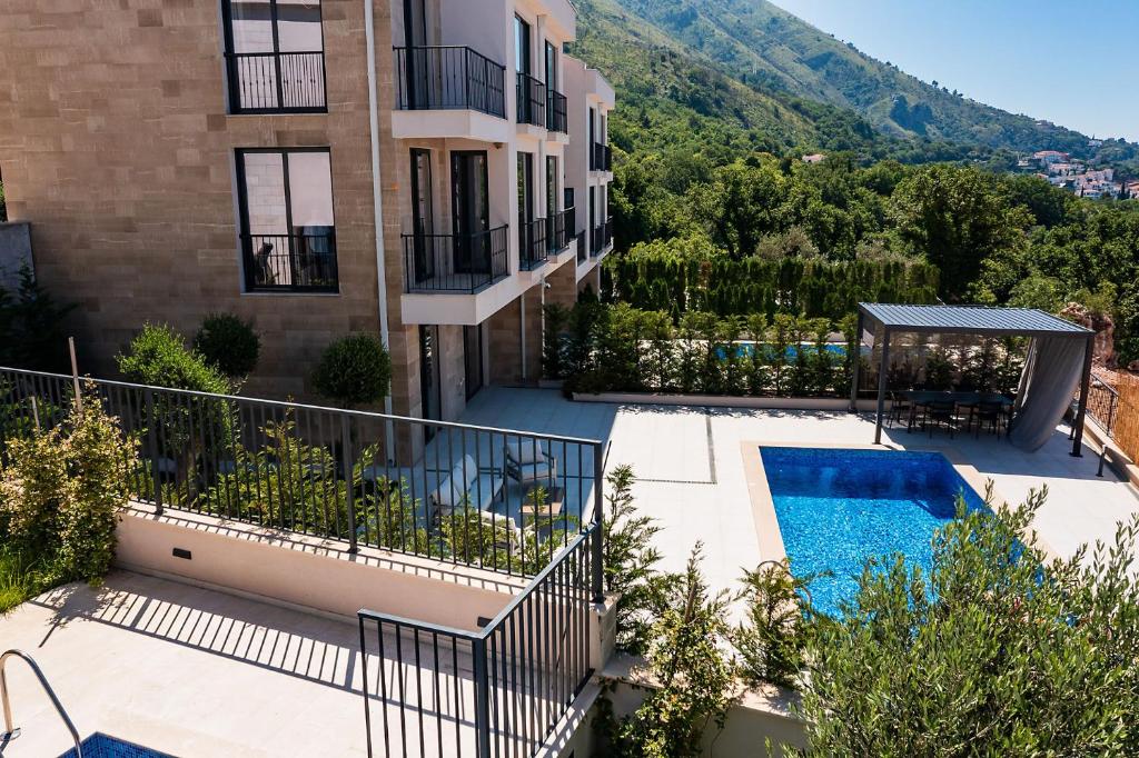 Poljana Olive Homes Pool Residences 5