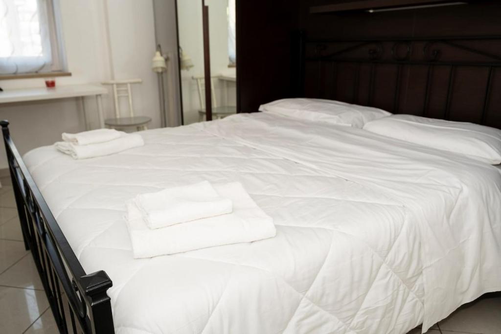 Turin Vibes by E-roi Rent - Piazza castello e giardini reali 6