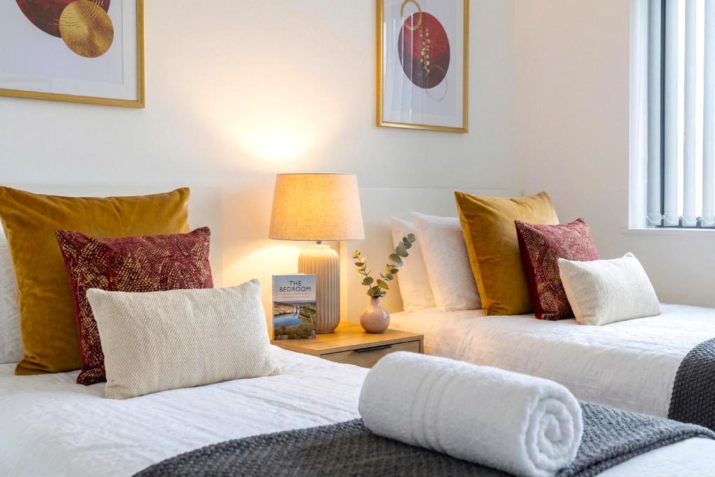 Paradigm House, Modern 2-Bedroom Duplex Apartment 2, Free Parking, Oxford 7