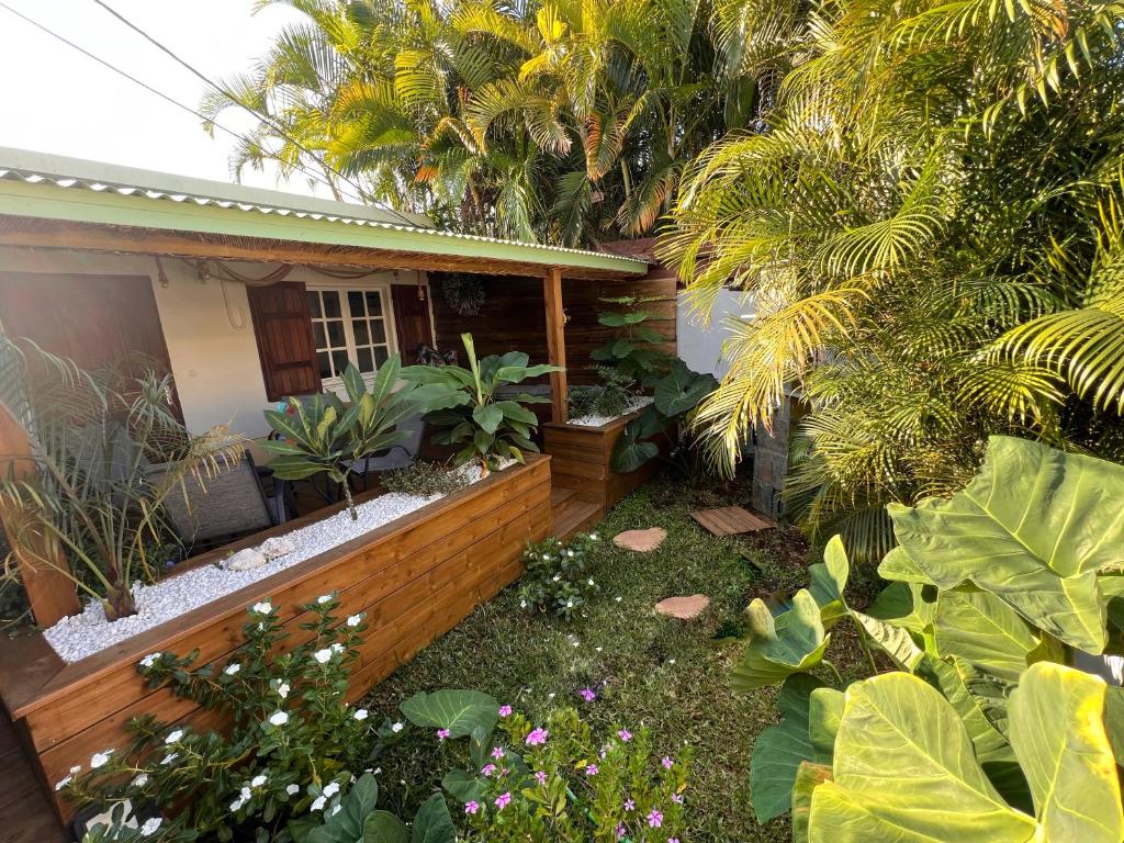 Nouveau bungalow privatif classé 3 étoiles ATOUT FRANCE plus espace plein air tropical 8