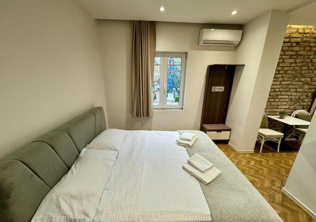 Mirea Essence - Cozy Apartment with View of Tirana 7