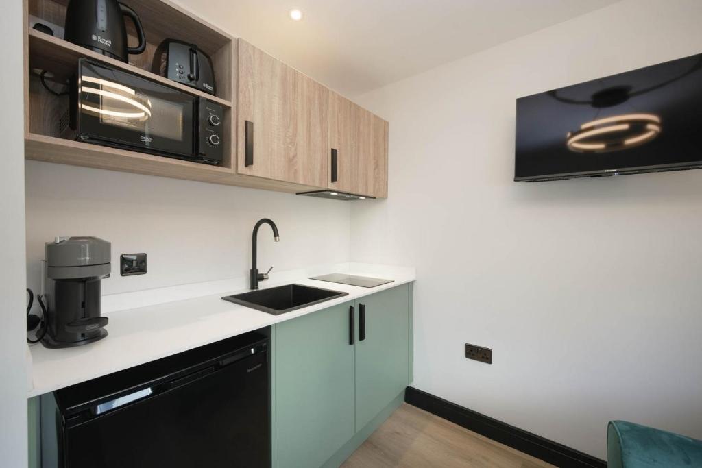 The Sixty 19 Stylish Studios and Apartments in Cardiff 5