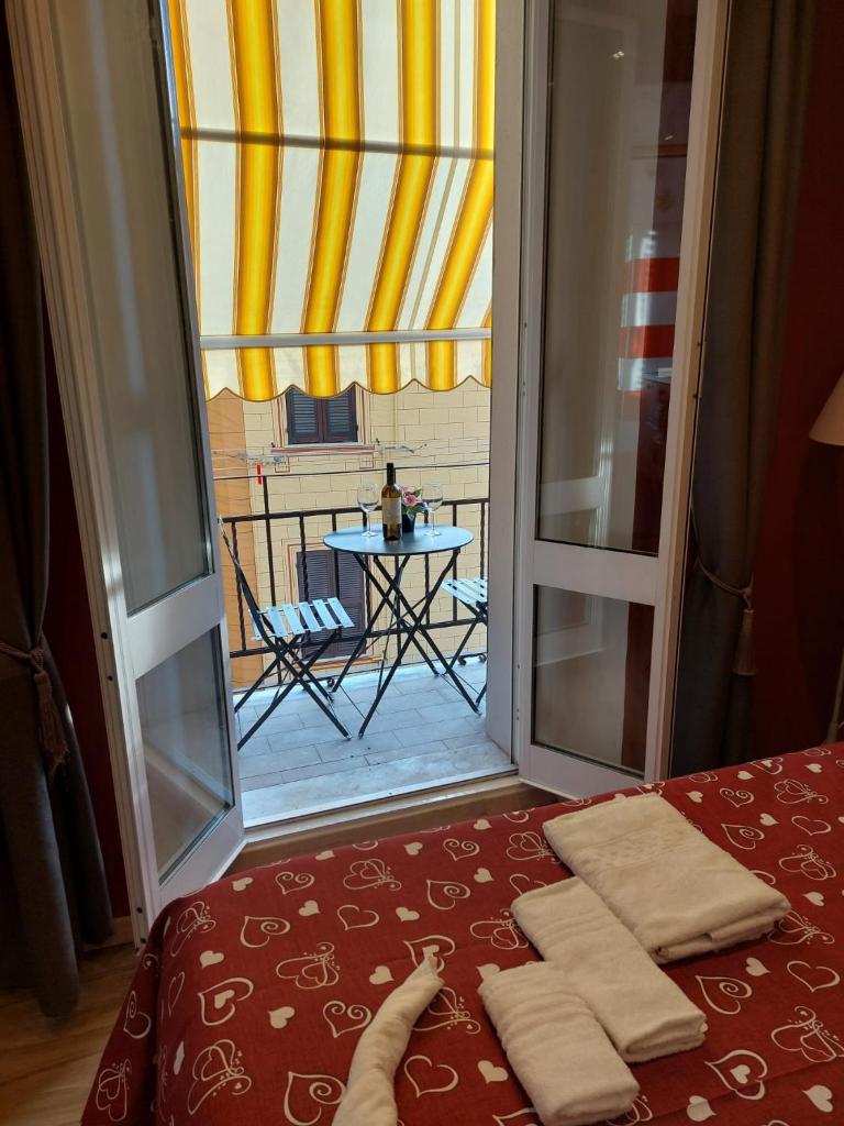 l'Etoile a 500m dalla Stazione 2