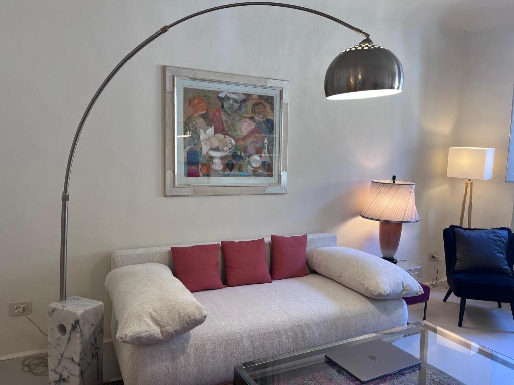 Uffizi Charming Apartment 2