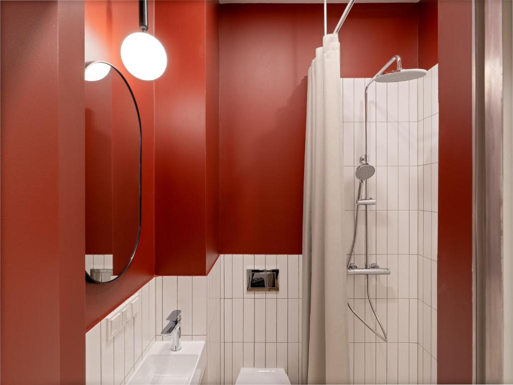 VERMA studios - 5 min to Old Town 4