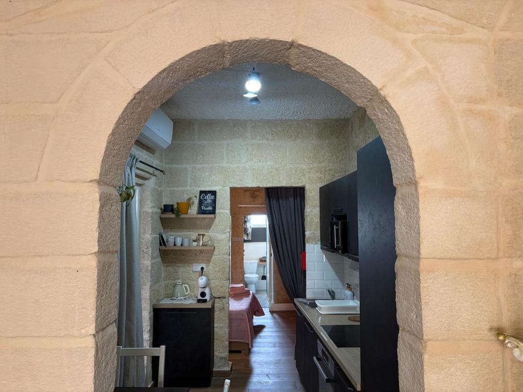 Historic Senglea Maisonette with Private Entrance 4