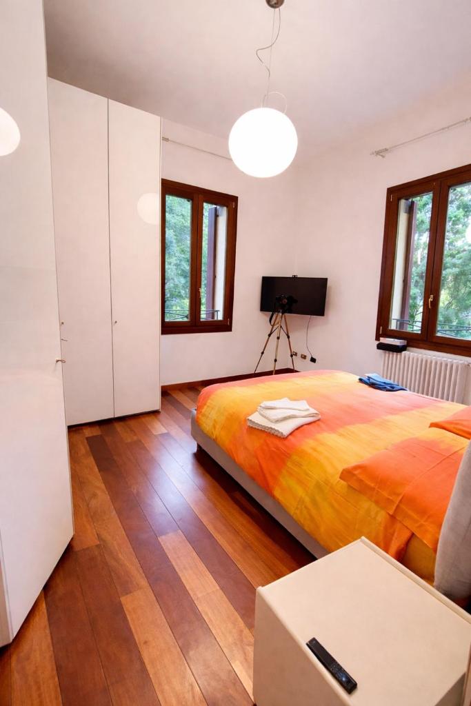 -Piazza Mazzini- 120 mq - 2 camere - 2 bagni e Garage 2