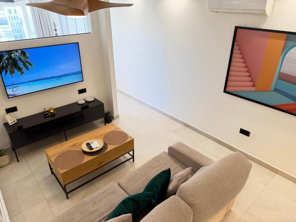ZELUN Suite Torremolinos Center 7