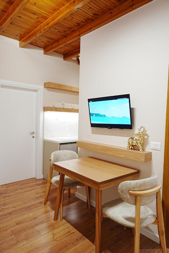 Arial Penthouse Suites 8