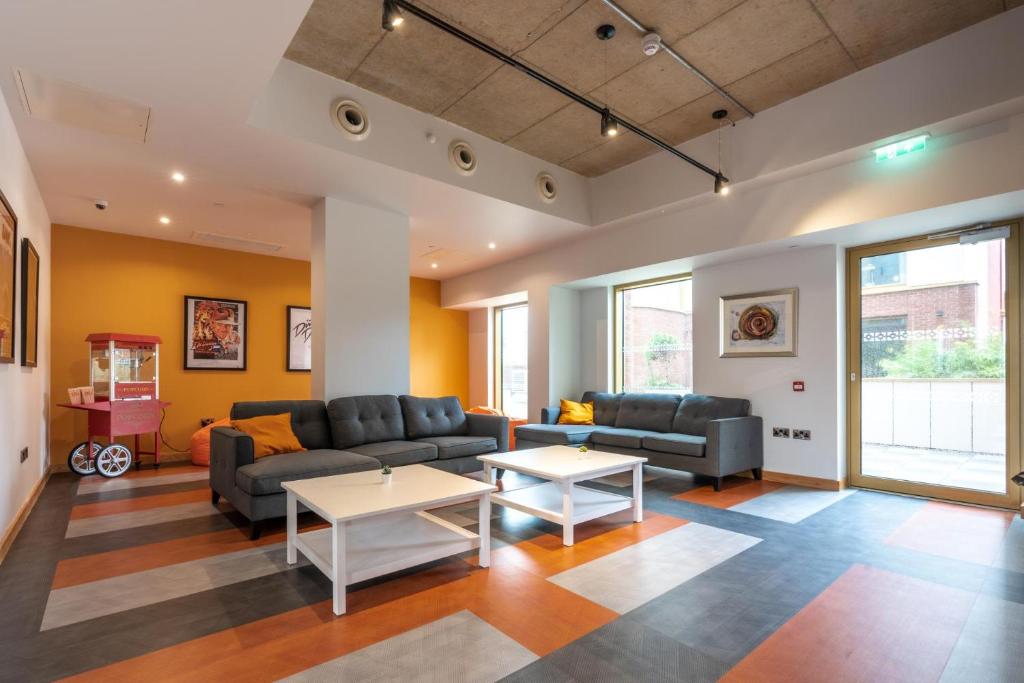 123 York Street in Belfast 6