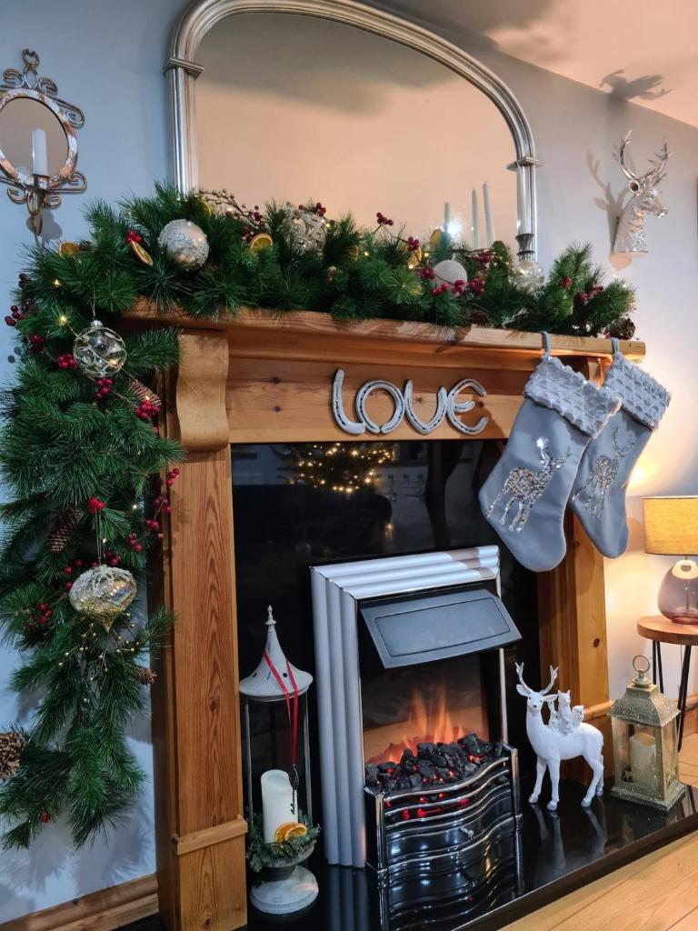 Cute Quirky Cottage 8