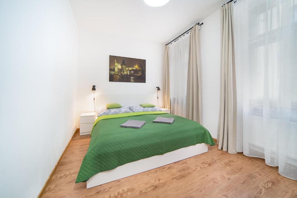 Apartment near city centre with parking place 2