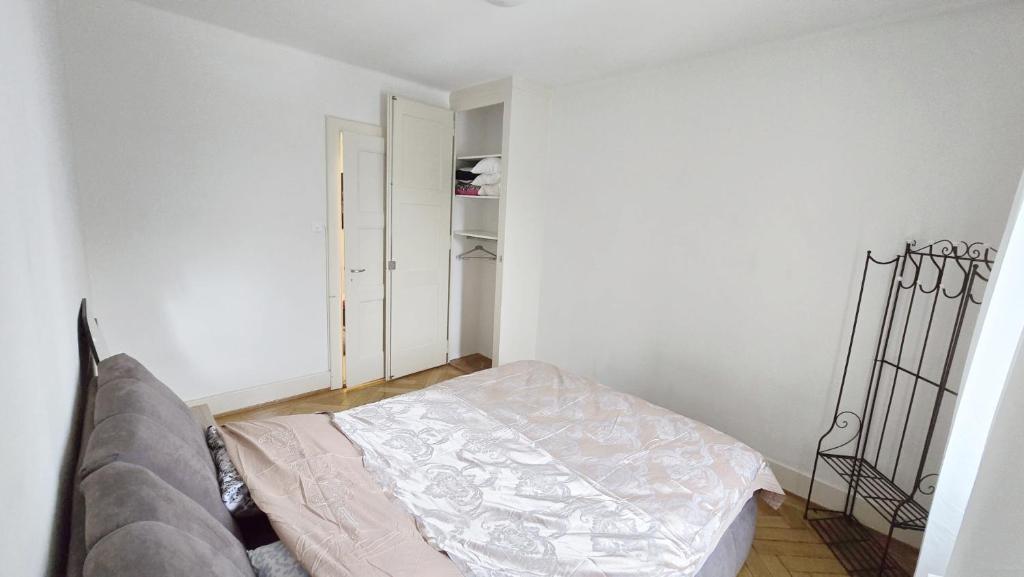 Appartement F2 Proche centre Ville 6