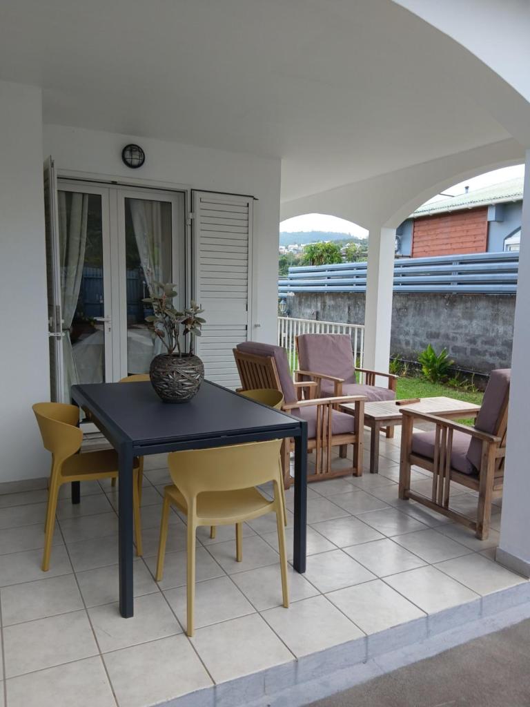 Chez Francine 4