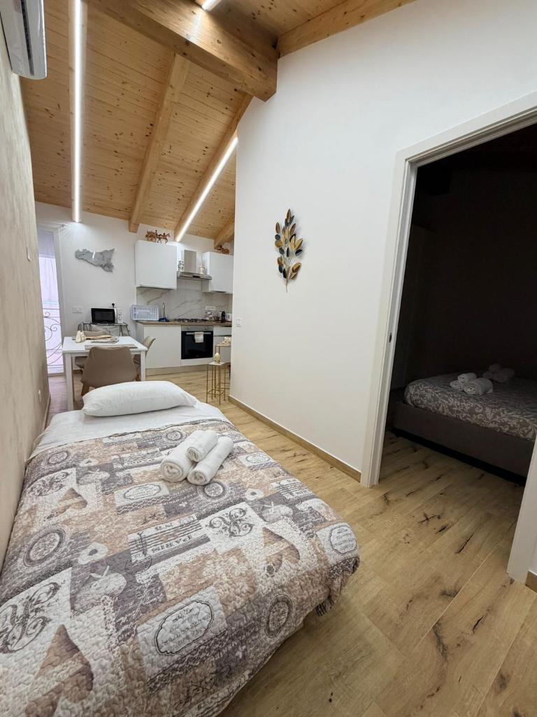 Three diamonds house 4