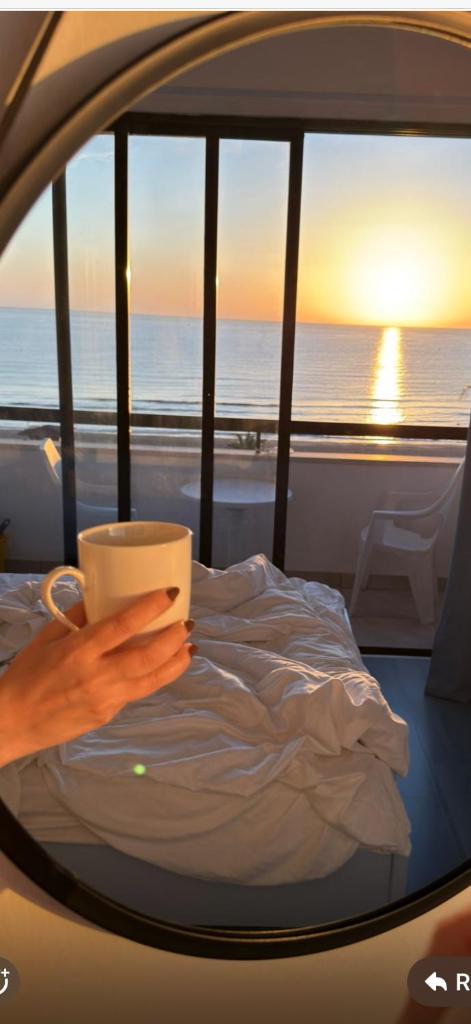 Finikoudes Sunrise Sea View Lux 8