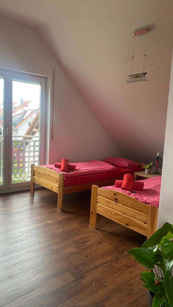 Deluxe helle Apartments mit Terrasse & WLAN zw Freiburg u Frankreich, private Zimmer für Handwerker 7