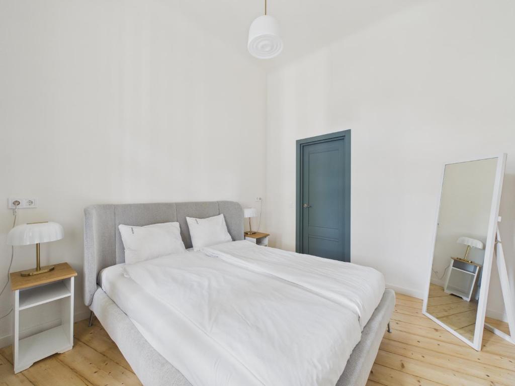 M9 City Centre apartments - 7 min to Old Town 6