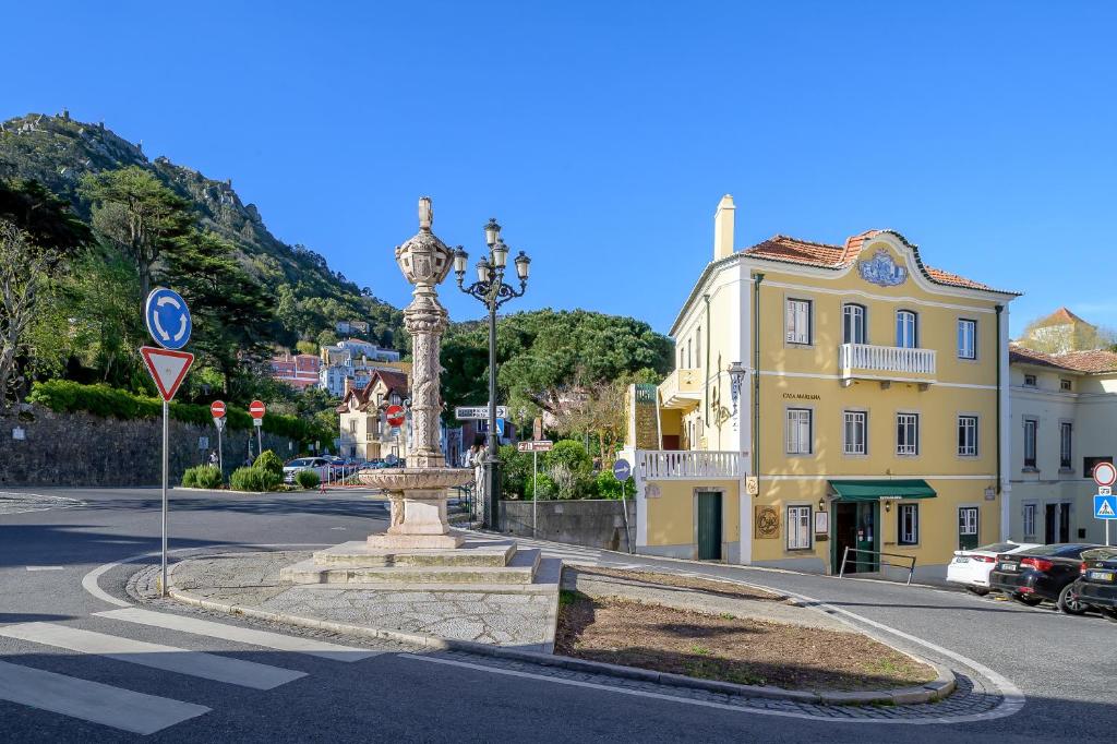 Casa Mariana 1 - Sintra, National Palace & Castle Views, Terrace Apartment 5