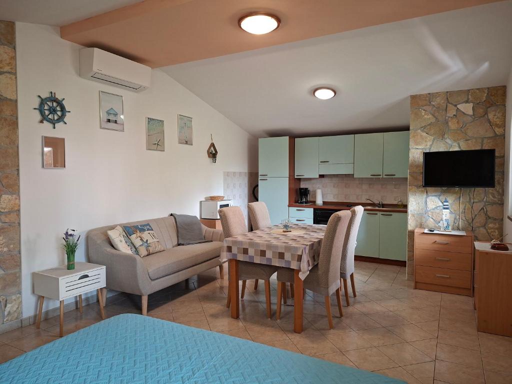 Apartments Marlina 2