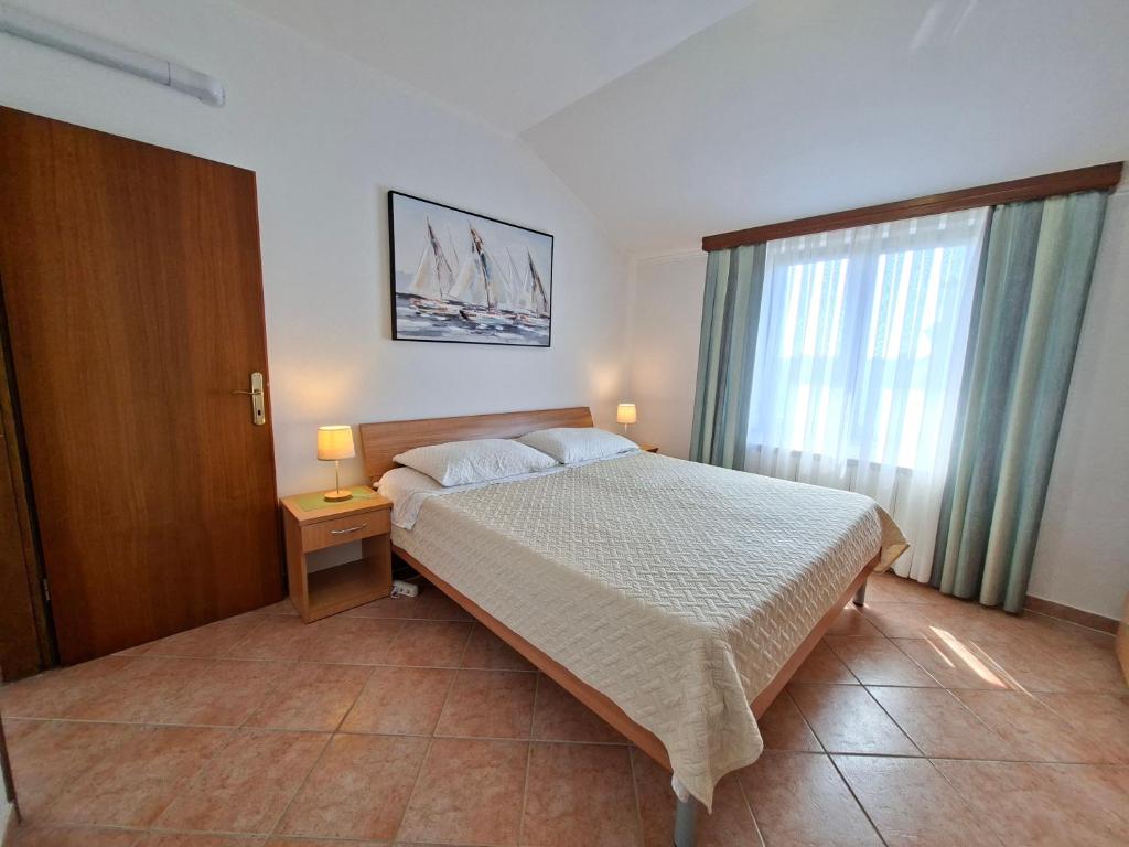 Apartments Marlina 6