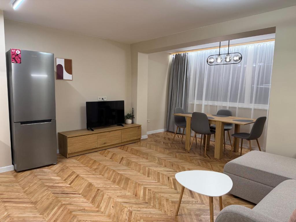 Cozy Cathedral Corner - 2 mins walk from the main pedestrian street 5