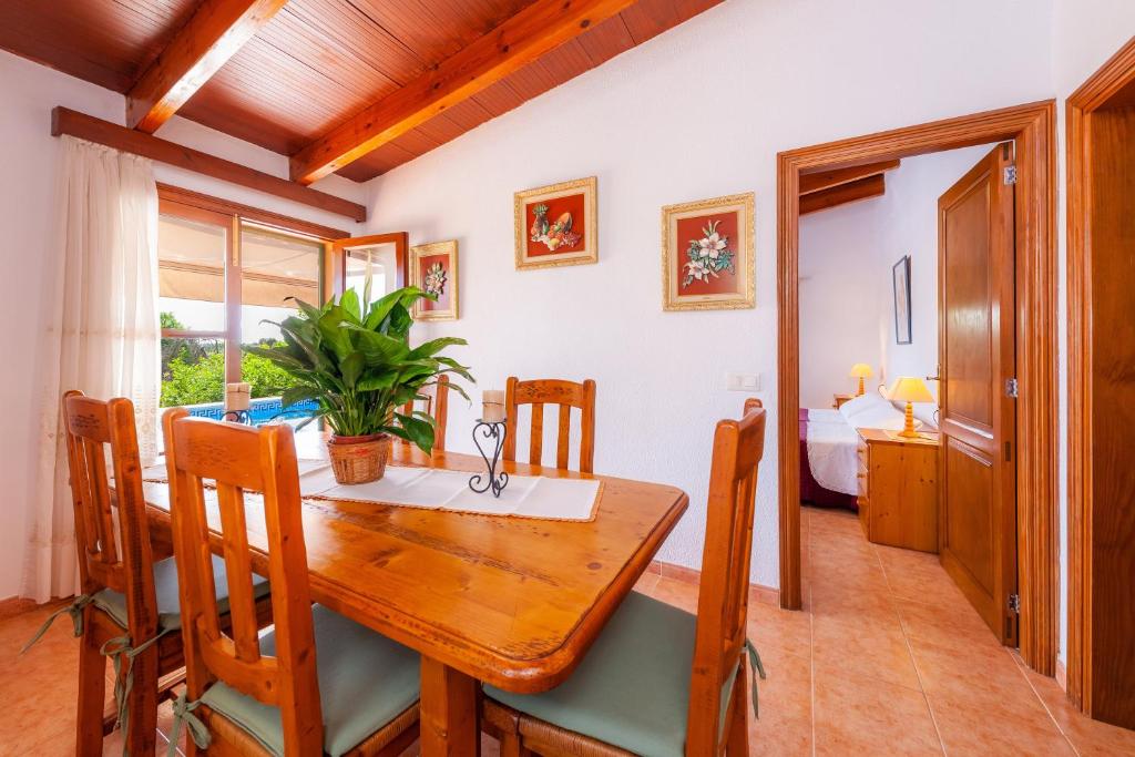 Ses Salines cottage with private pool and barbecue 5