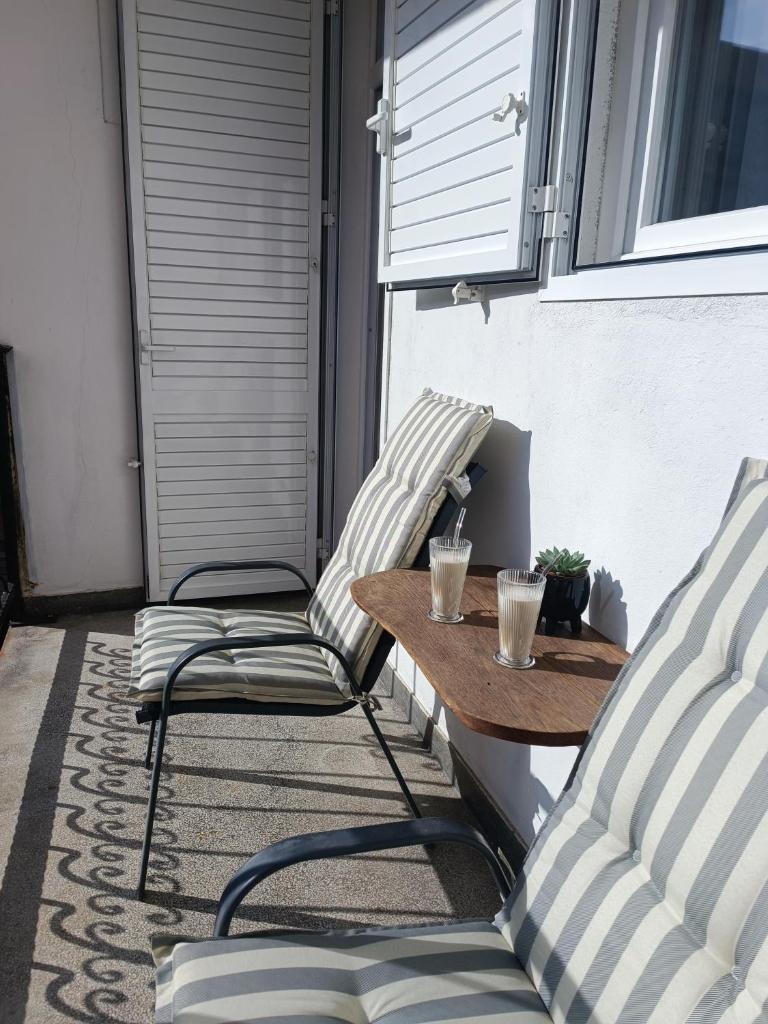 Zara Central Apartment - Old Town & balcony 6