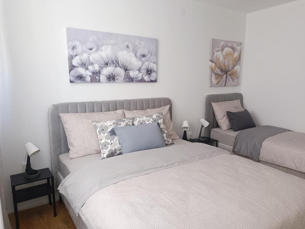 Zara Central Apartment - Old Town & balcony 7