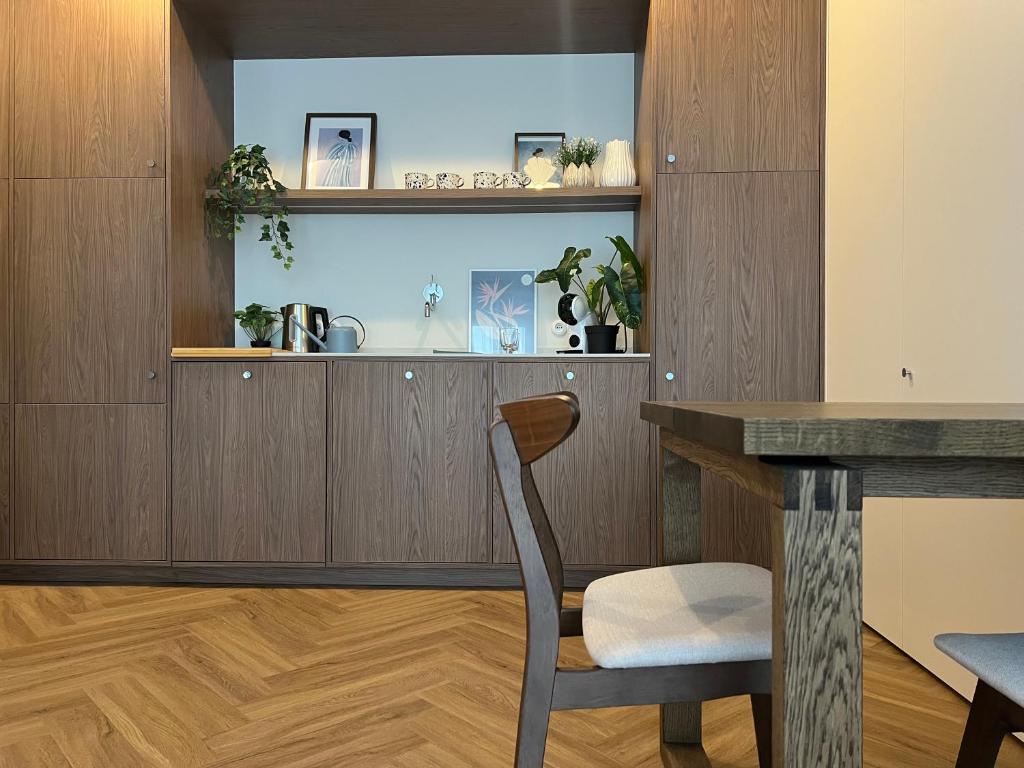 TS Gold New Town Apartment & free private parking 8