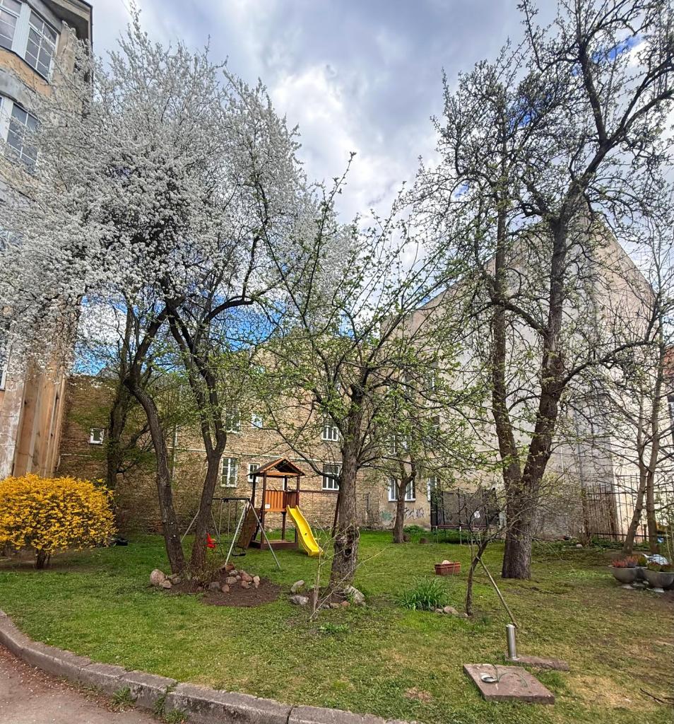 Cosy quiet apartment in the city center 6