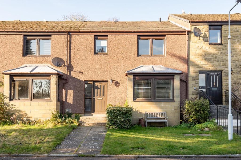 Dempster Court - No 10 6
