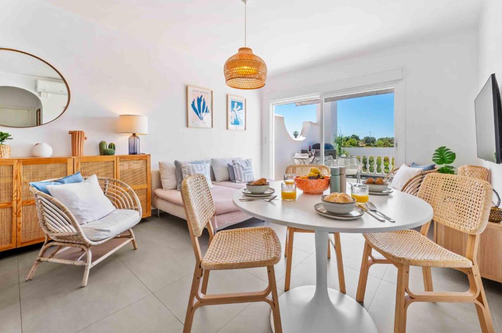 Las Palmas 8b Oasis Properties 5